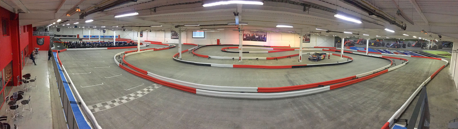 Lyon Location indoor kart racing